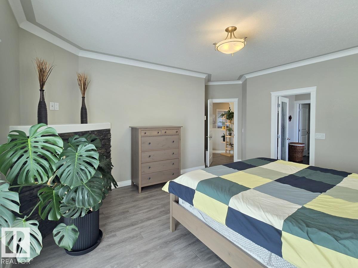 243 GREENFIELD WY - 25