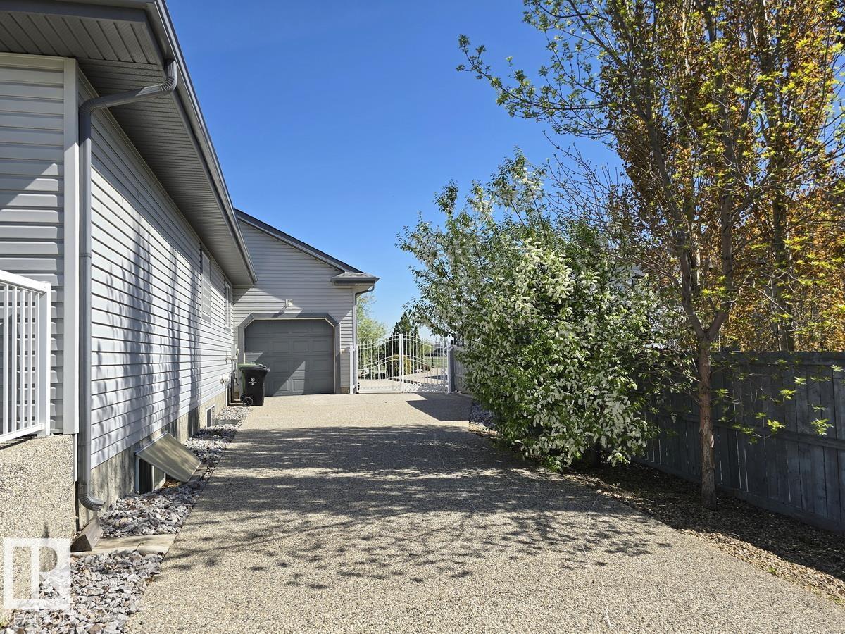 243 GREENFIELD WY - 43