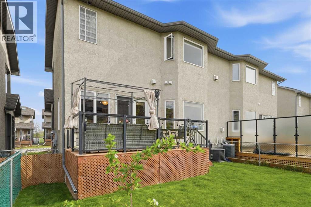 37 Prominence Park SW - 38
