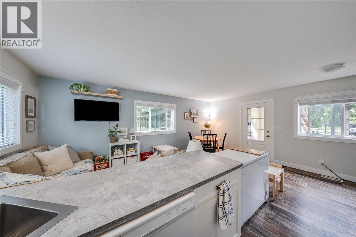 118 LINESS Road - 37