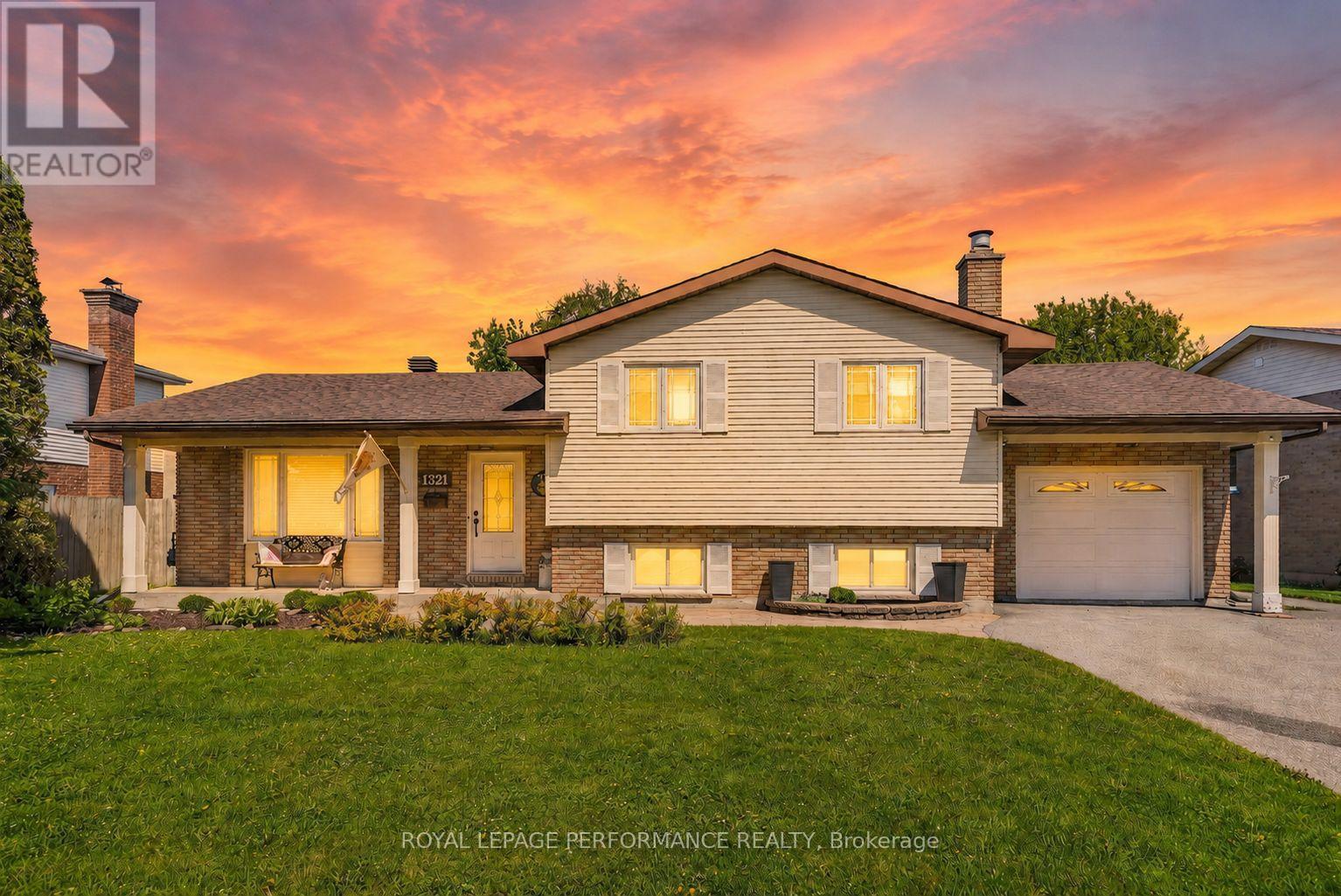 1321 LOCHIEL STREET - Image 2