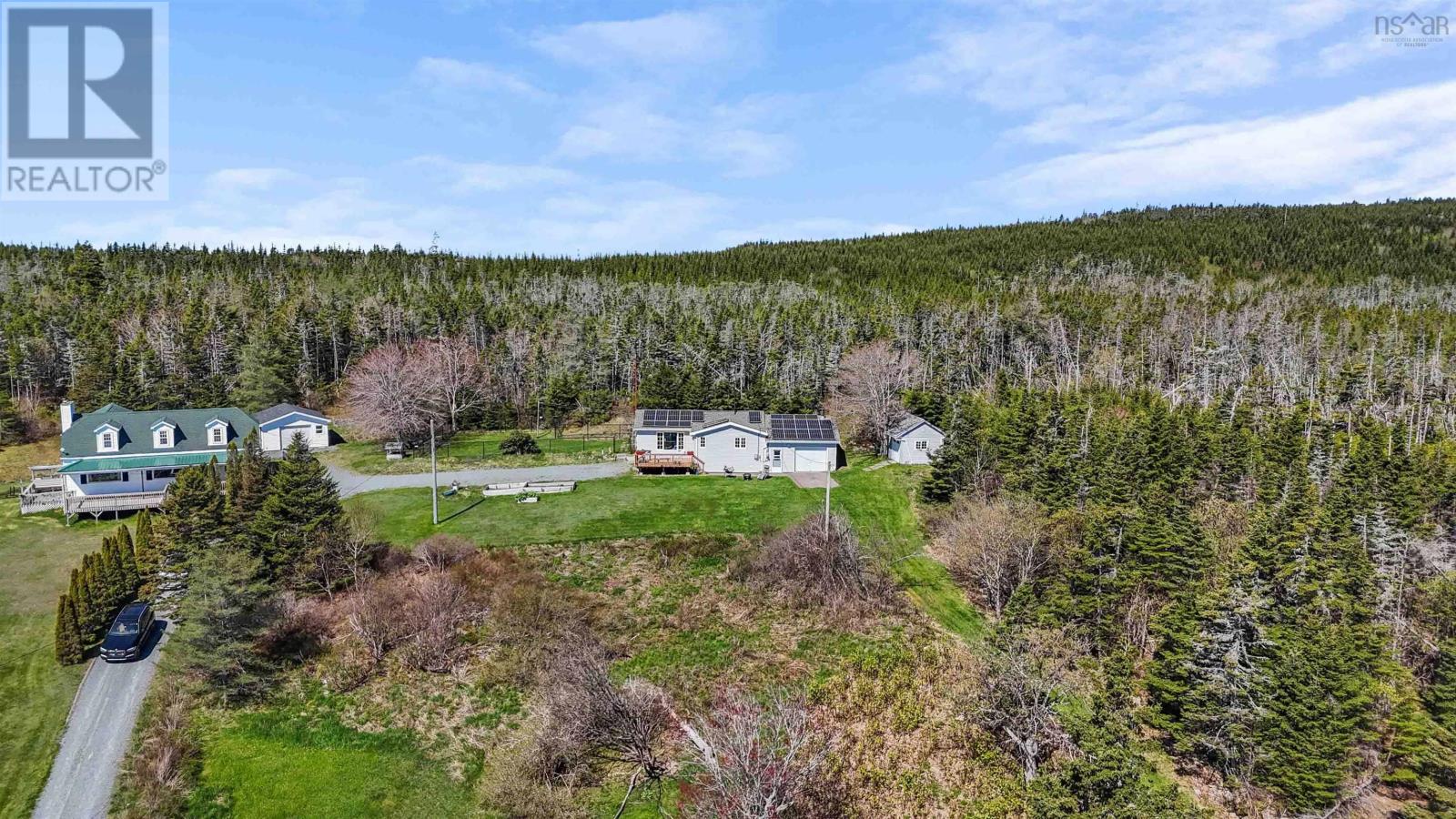 Property 23 of 50 of 286 Beaver Harbour Road