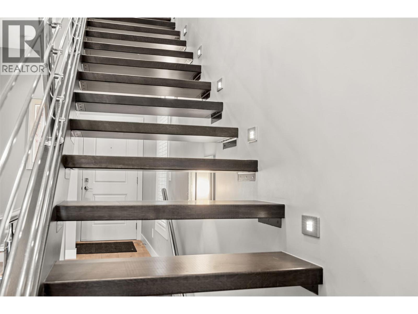 12206 Lakeshore Drive S - 25
