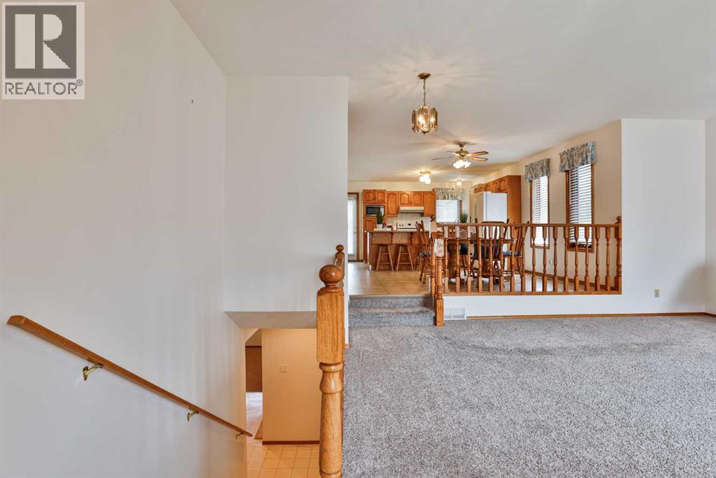 11 Cougar Road N - photo 2