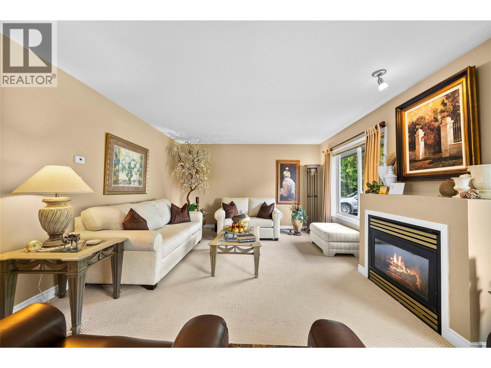 2524 Parkdale Place, Blind Bay