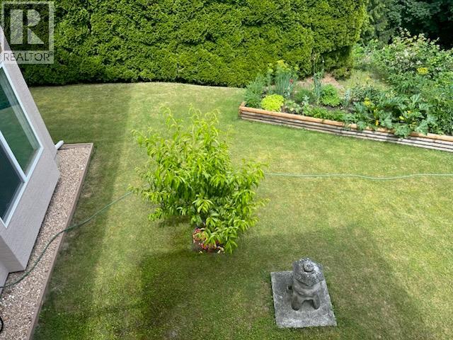 2524 Parkdale Place, Blind Bay