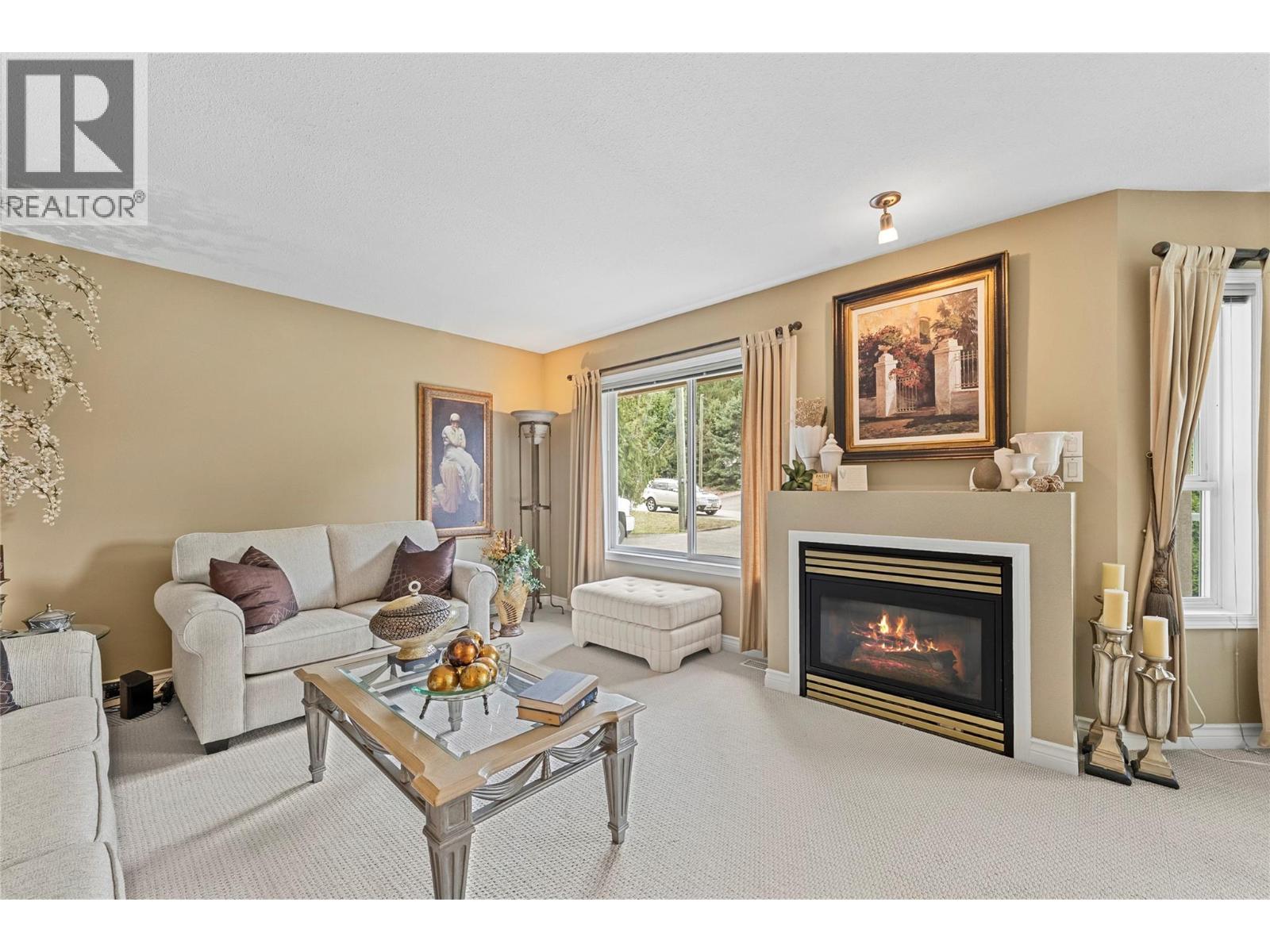 2524 Parkdale Place, Blind Bay