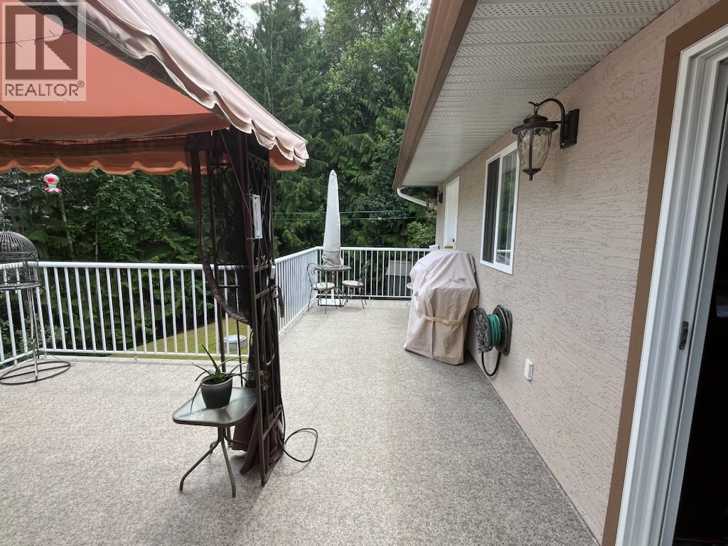 2524 Parkdale Place, Blind Bay