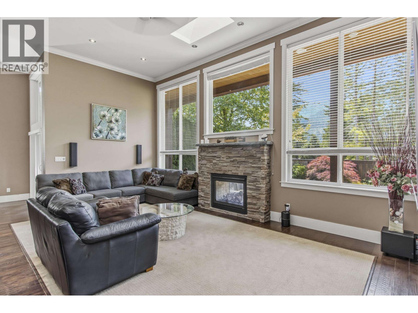3 1355 DEPOT ROAD, Squamish
