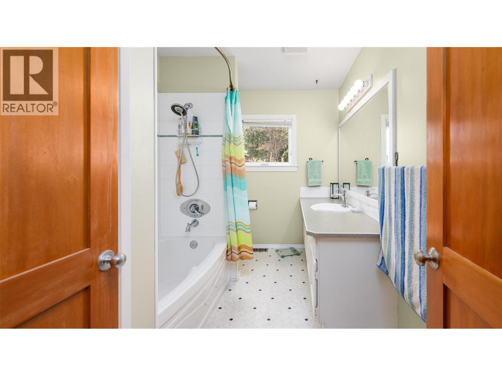 5660 Cory Road - 25