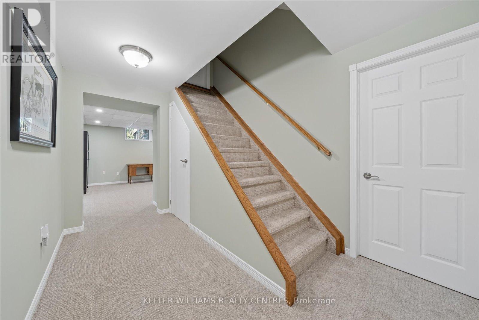 48 DEER LANE - 34