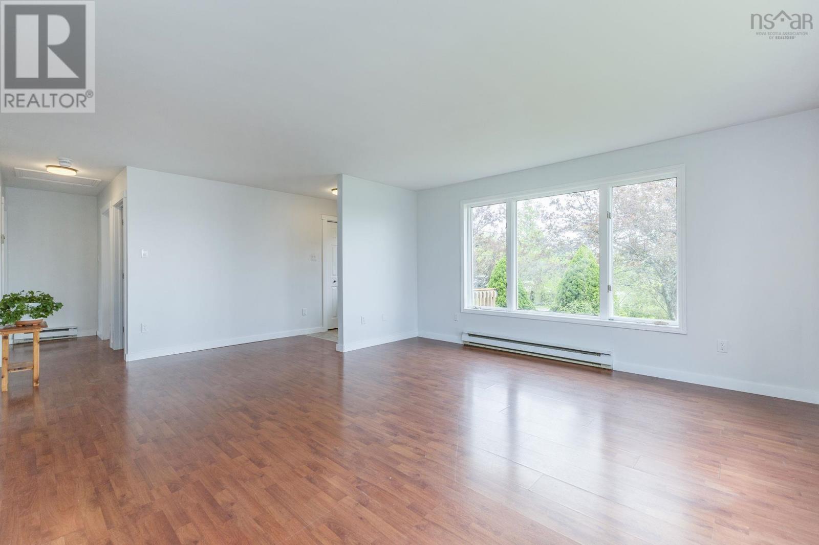 25 Blackie Road - 11