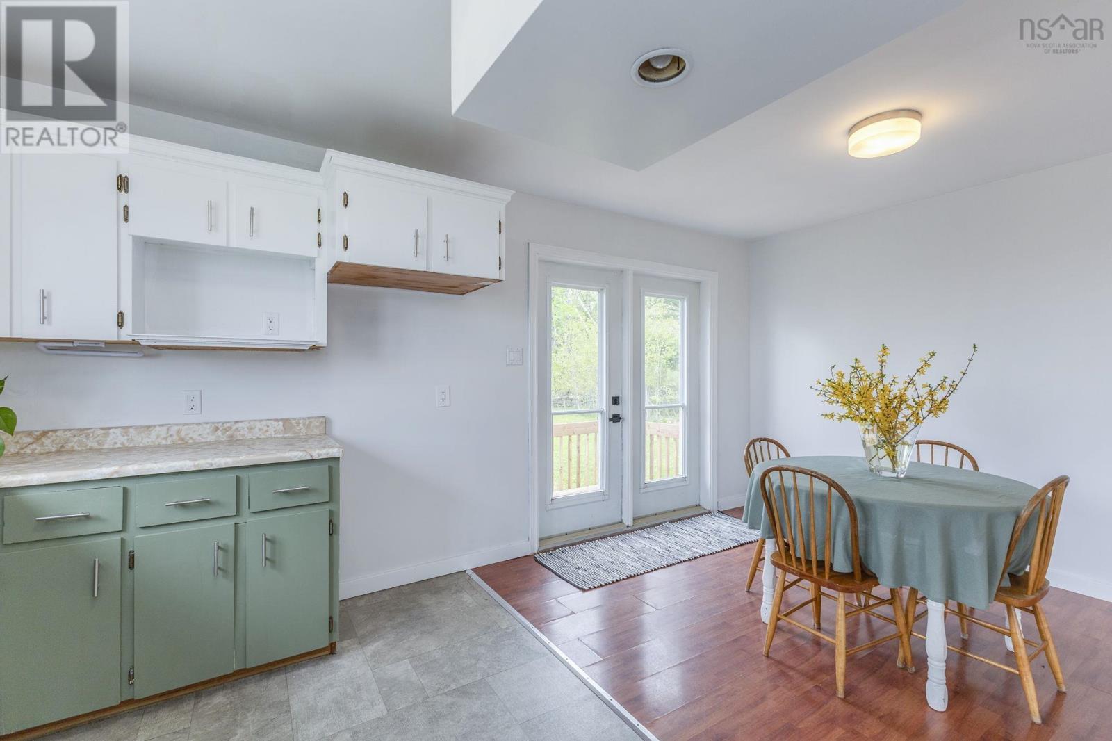 25 Blackie Road - 16