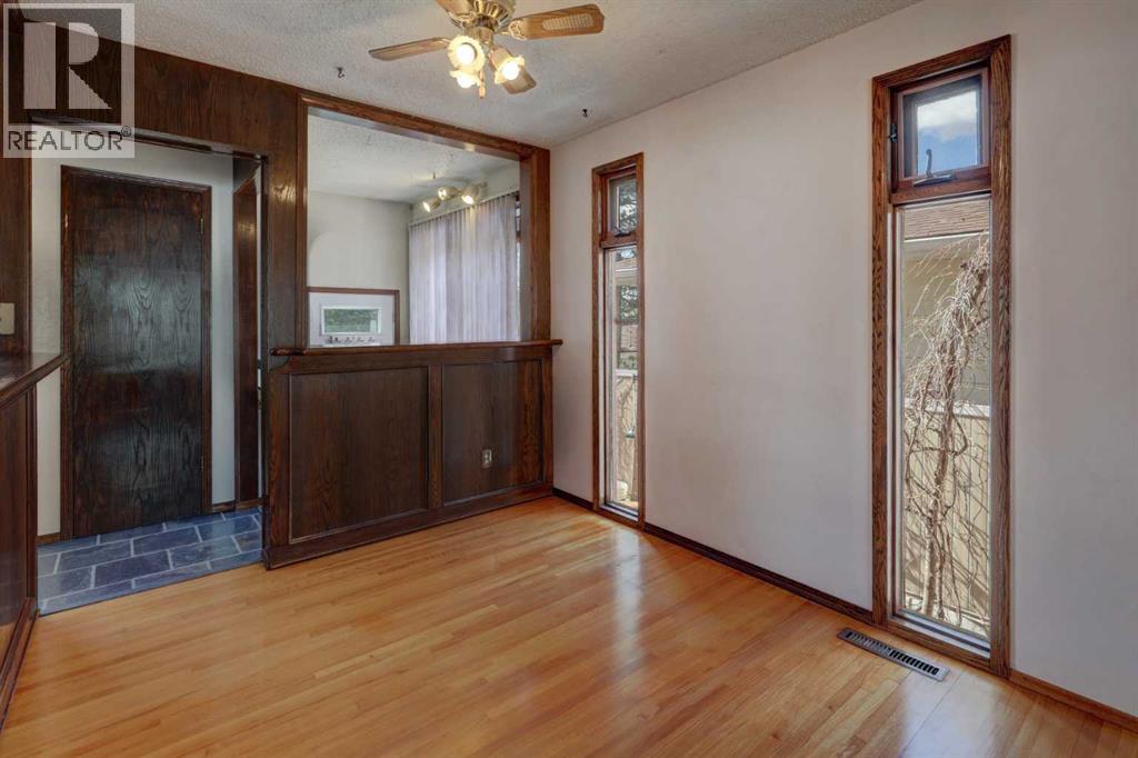 255 Huntcroft Road NE - 6