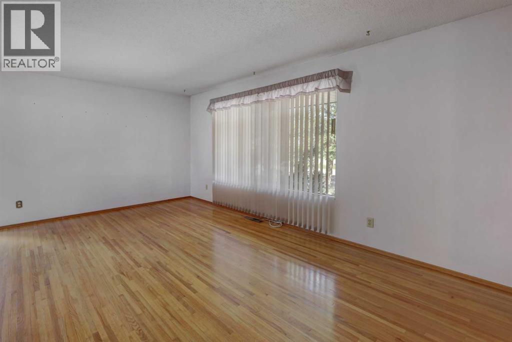 255 Huntcroft Road NE - Image 3
