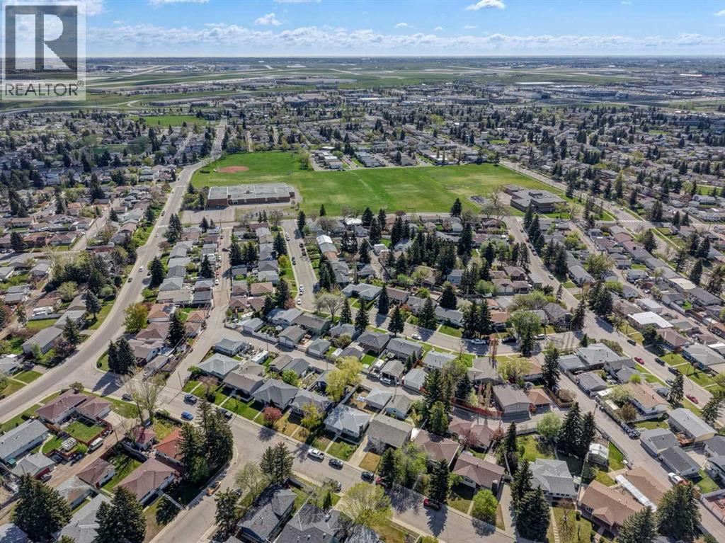 255 Huntcroft Road NE - 33