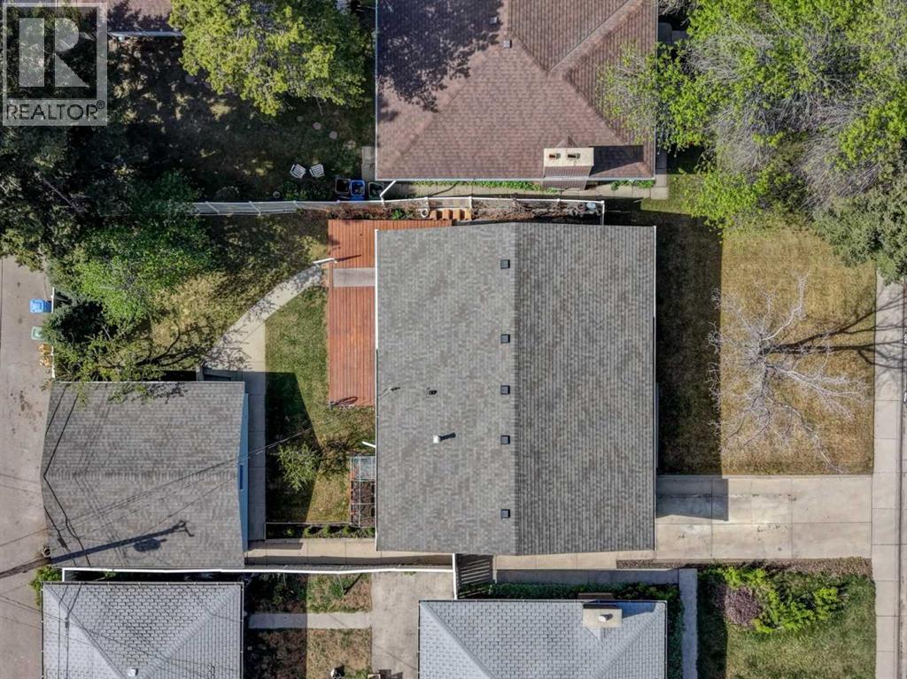 255 Huntcroft Road NE - 35