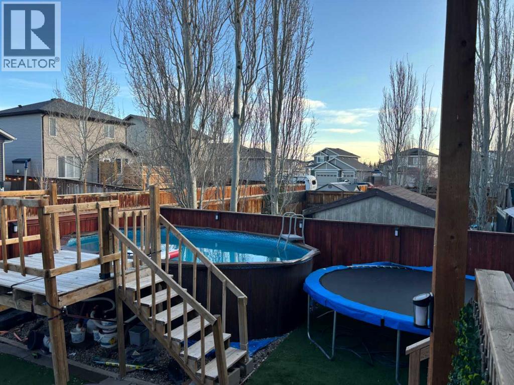 214 Firelight Crescent W - 45