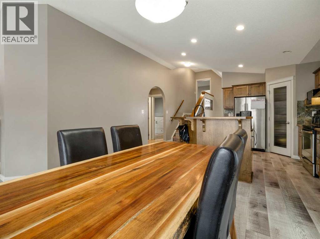 214 Firelight Crescent W - 15