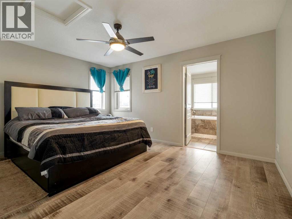 214 Firelight Crescent W - 20
