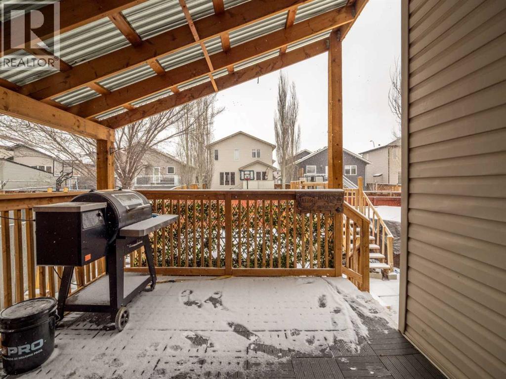 214 Firelight Crescent W - 36