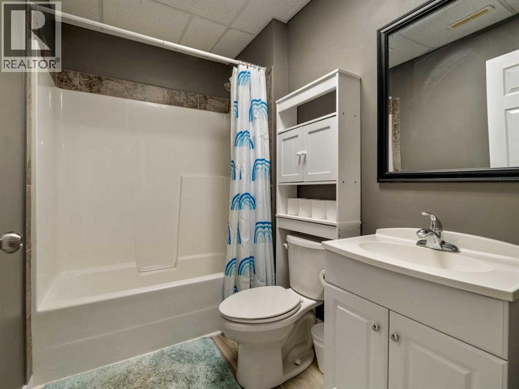214 Firelight Crescent W - 30