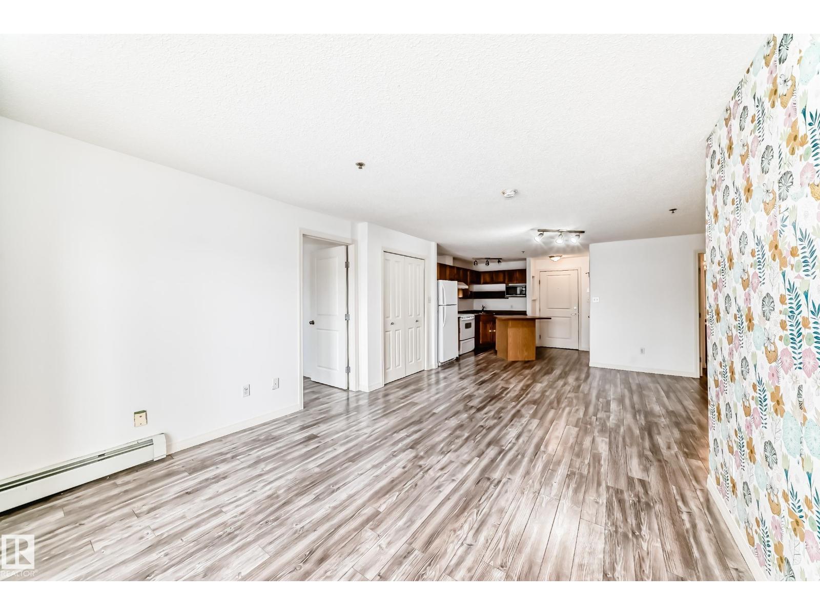 #210 2305 35A AV NW - 17