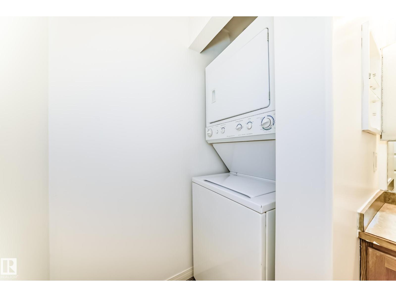 #210 2305 35A AV NW - 31