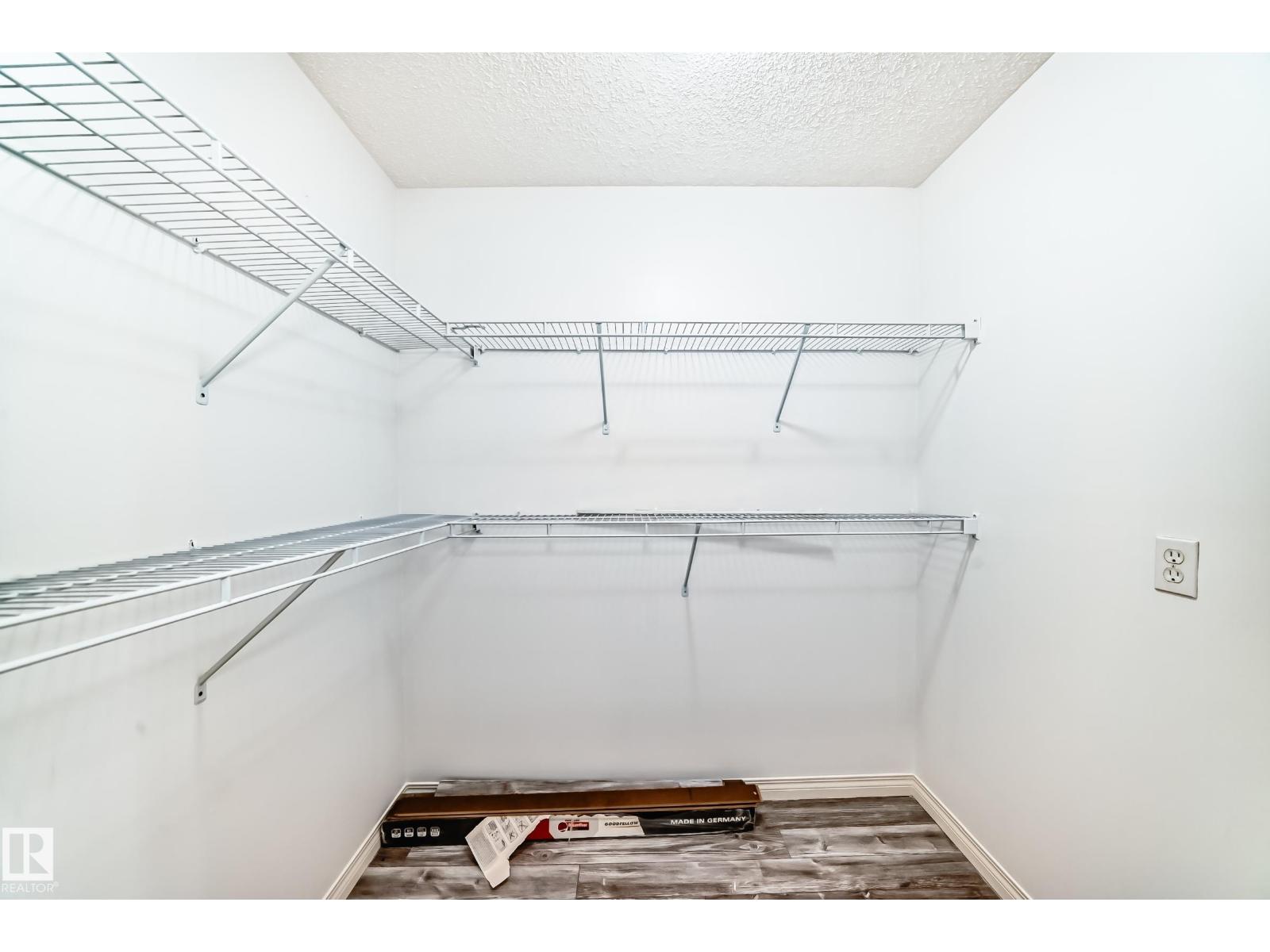 #210 2305 35A AV NW - 33