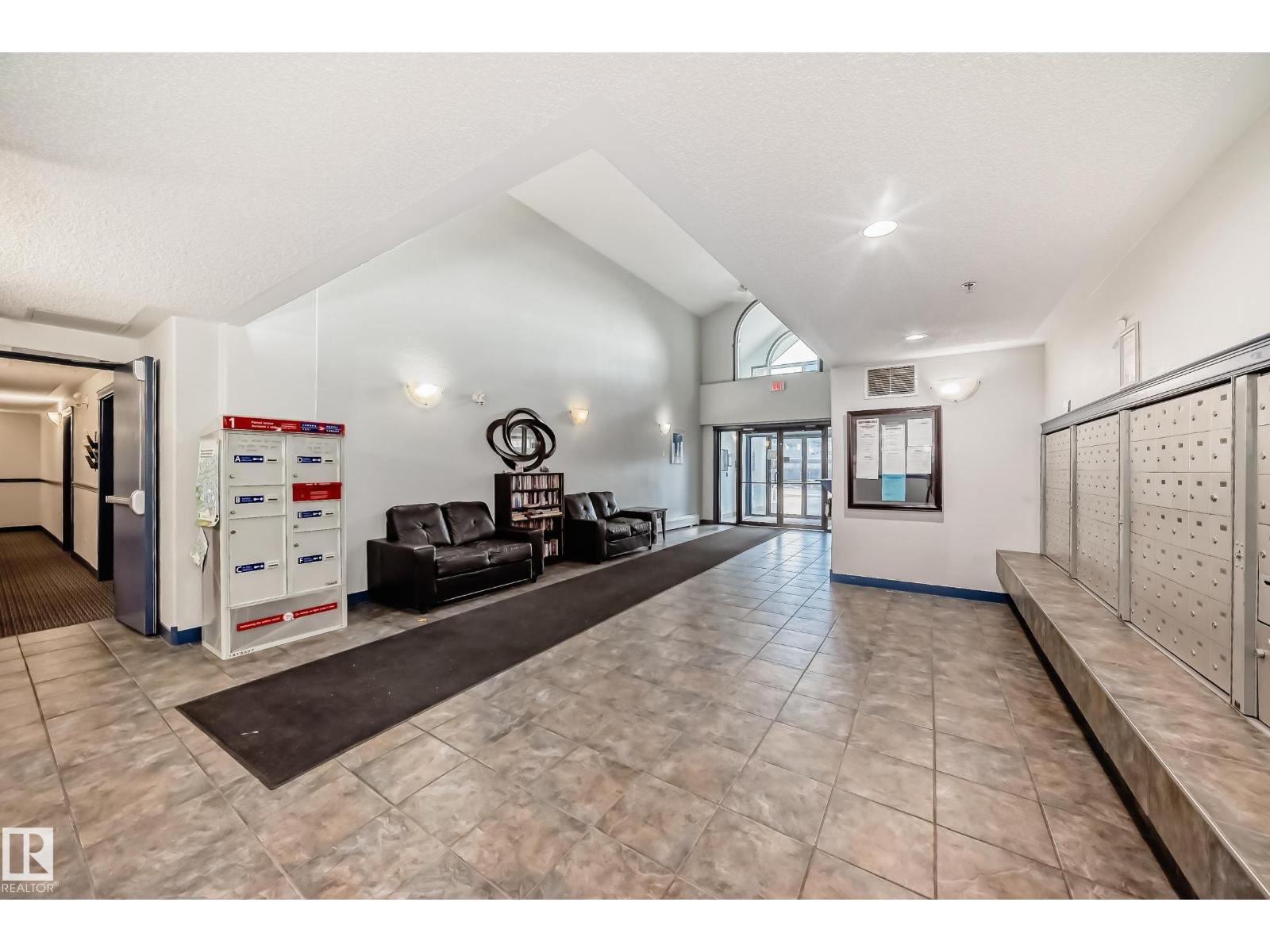 #210 2305 35A AV NW - 38