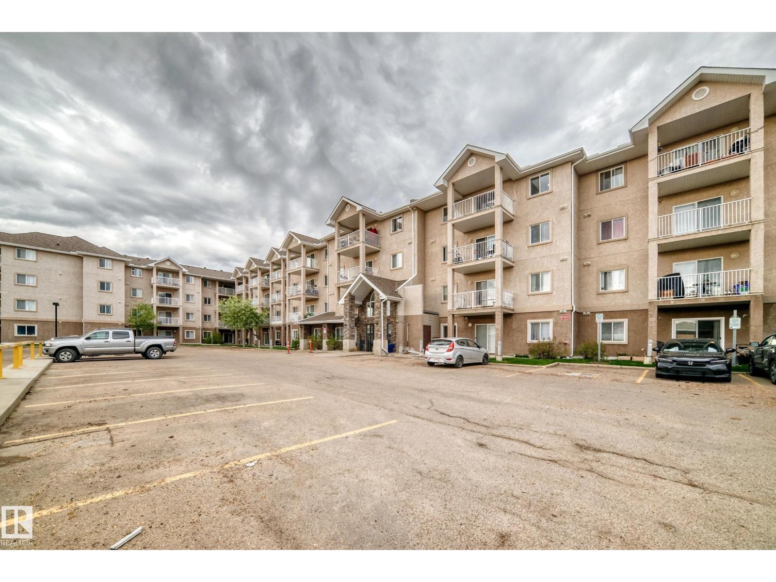 #210 2305 35A AV NW - 44