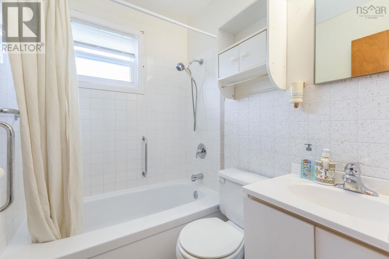 301 Faulkland Street - 31