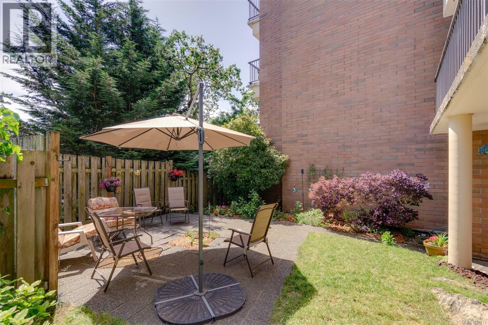 103 4030 Quadra Street, Saanich