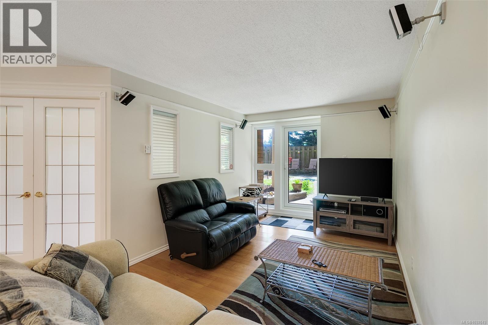 103 4030 Quadra Street, Saanich