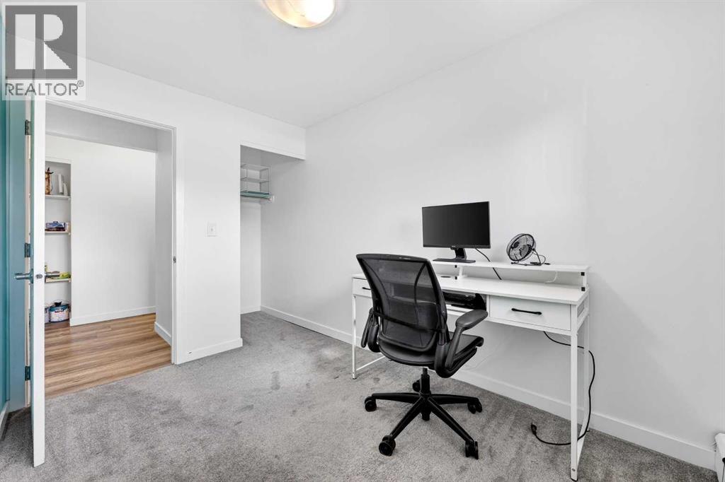 #3 3911 1 Street NE - 12