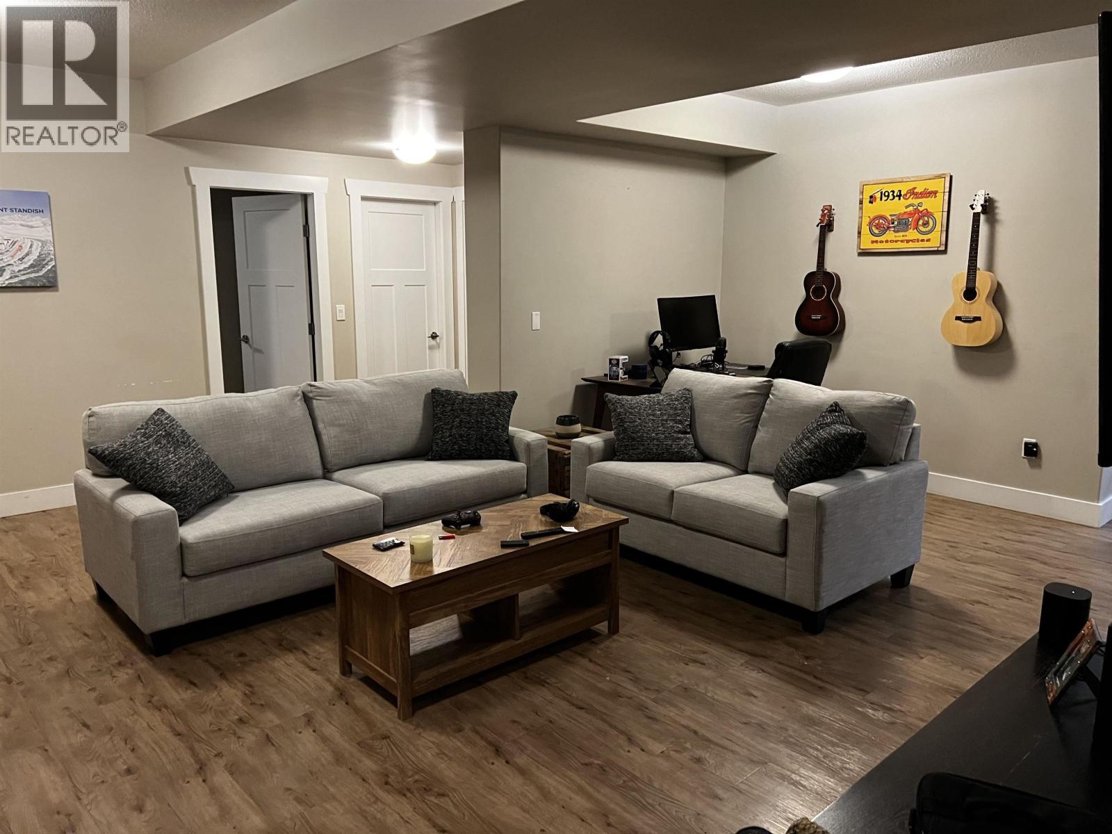 10923 105 AVENUE - 24