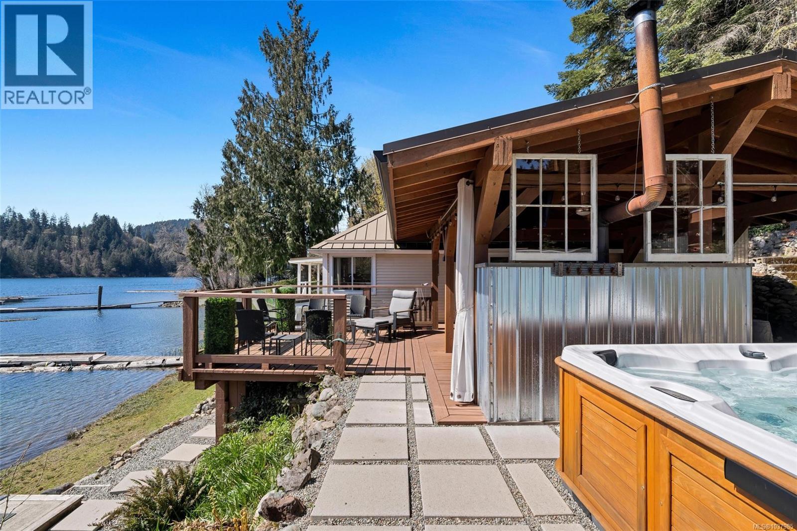  8624 North Shore Road, Lake Cowichan