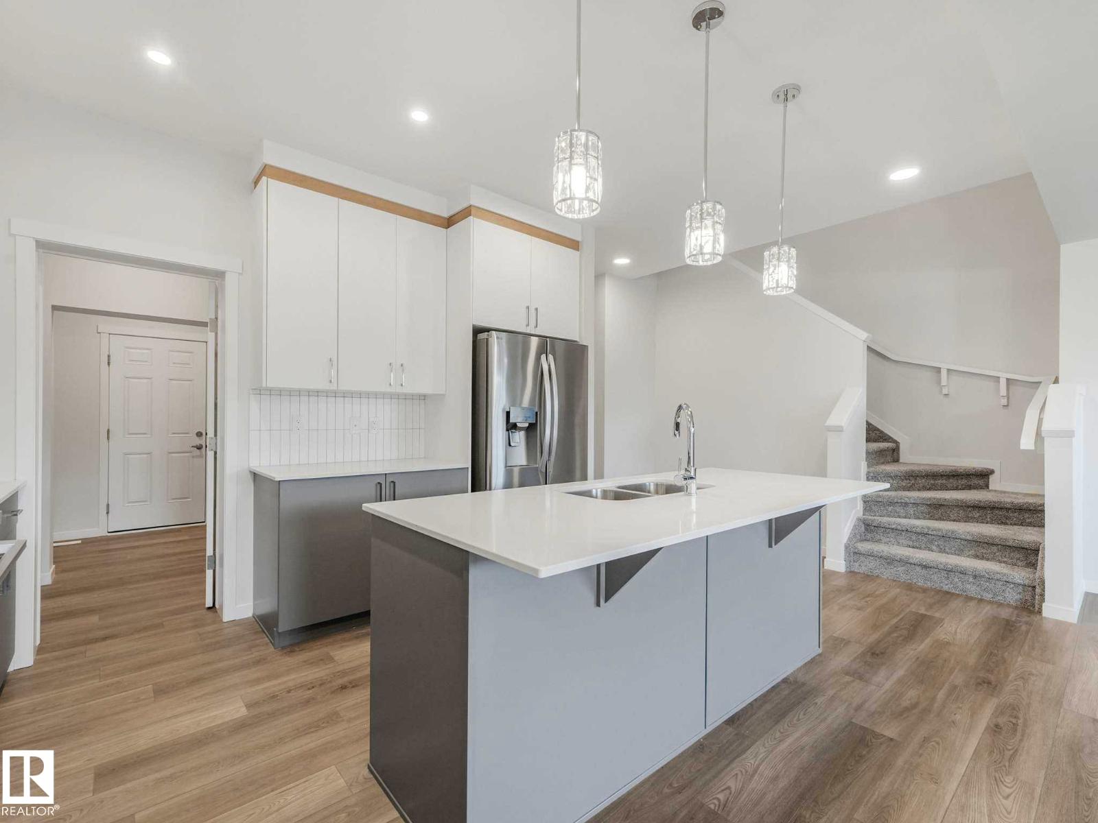 20723 24 AV NW - 18
