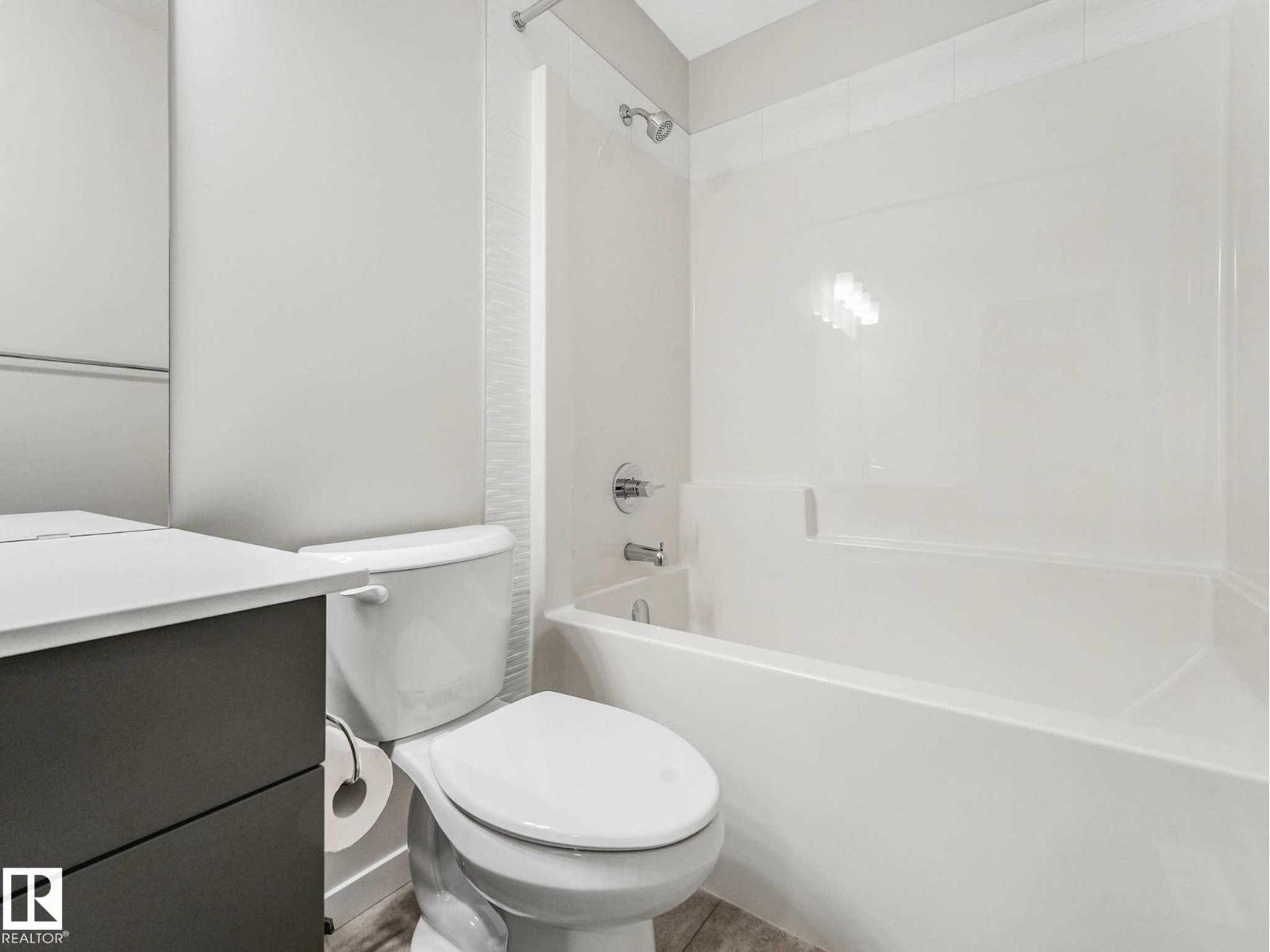 20723 24 AV NW - 38