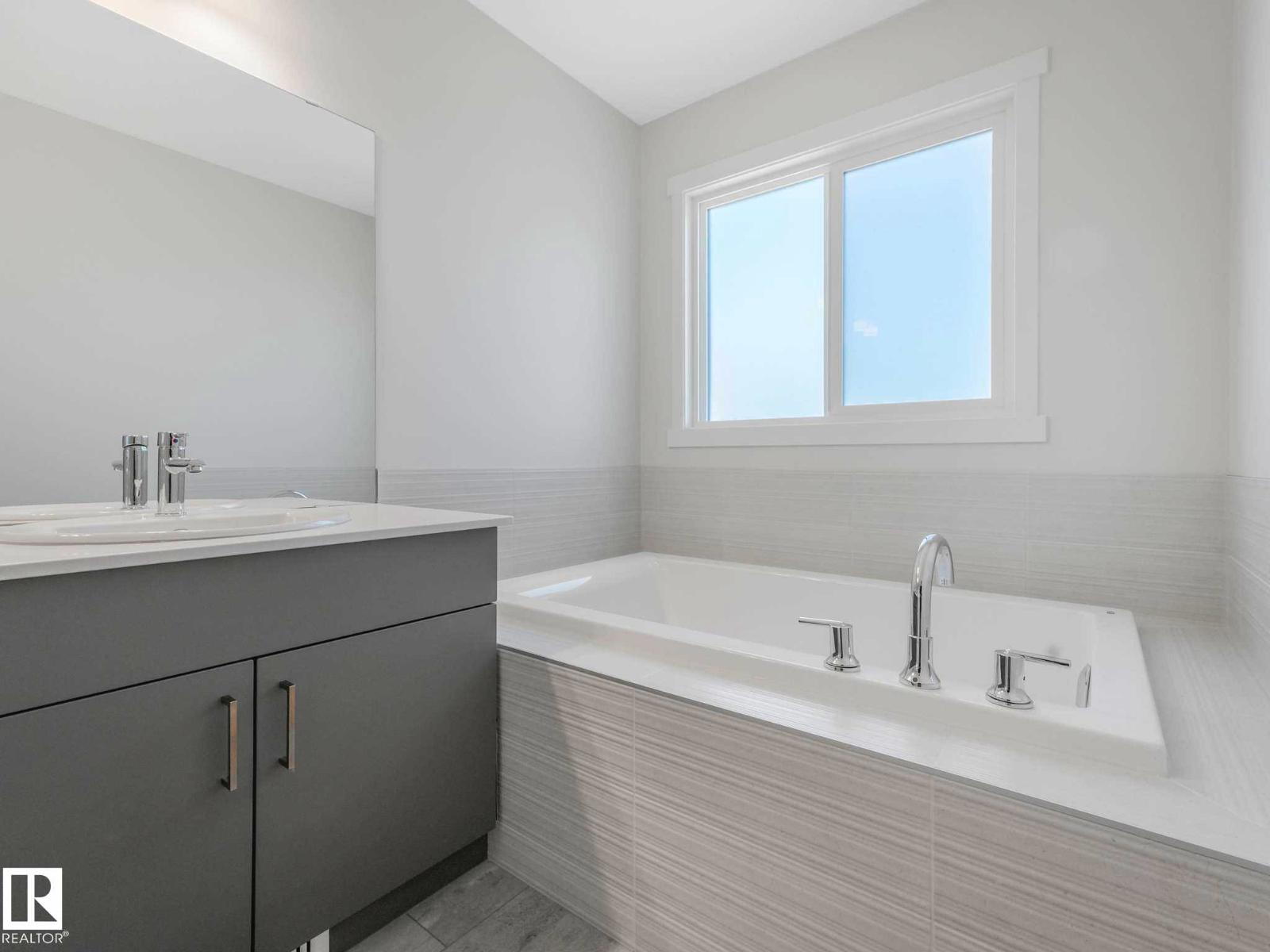 20723 24 AV NW - 47