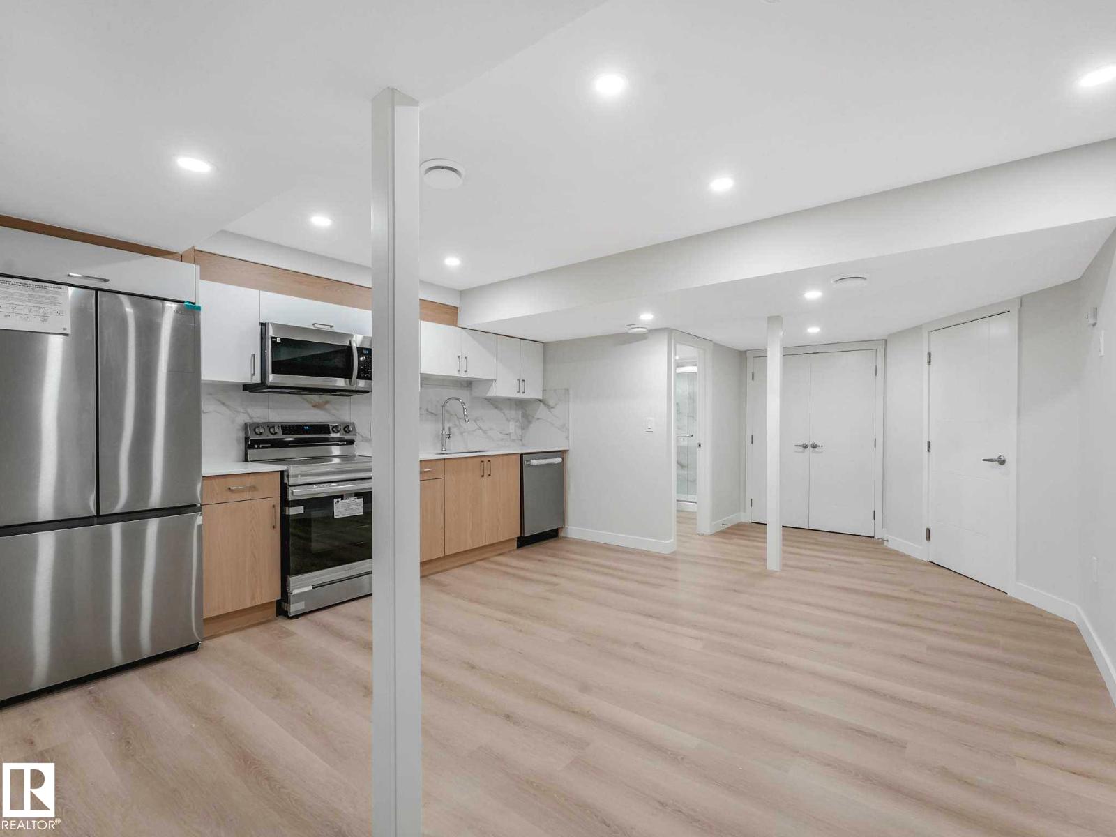 20723 24 AV NW - 50