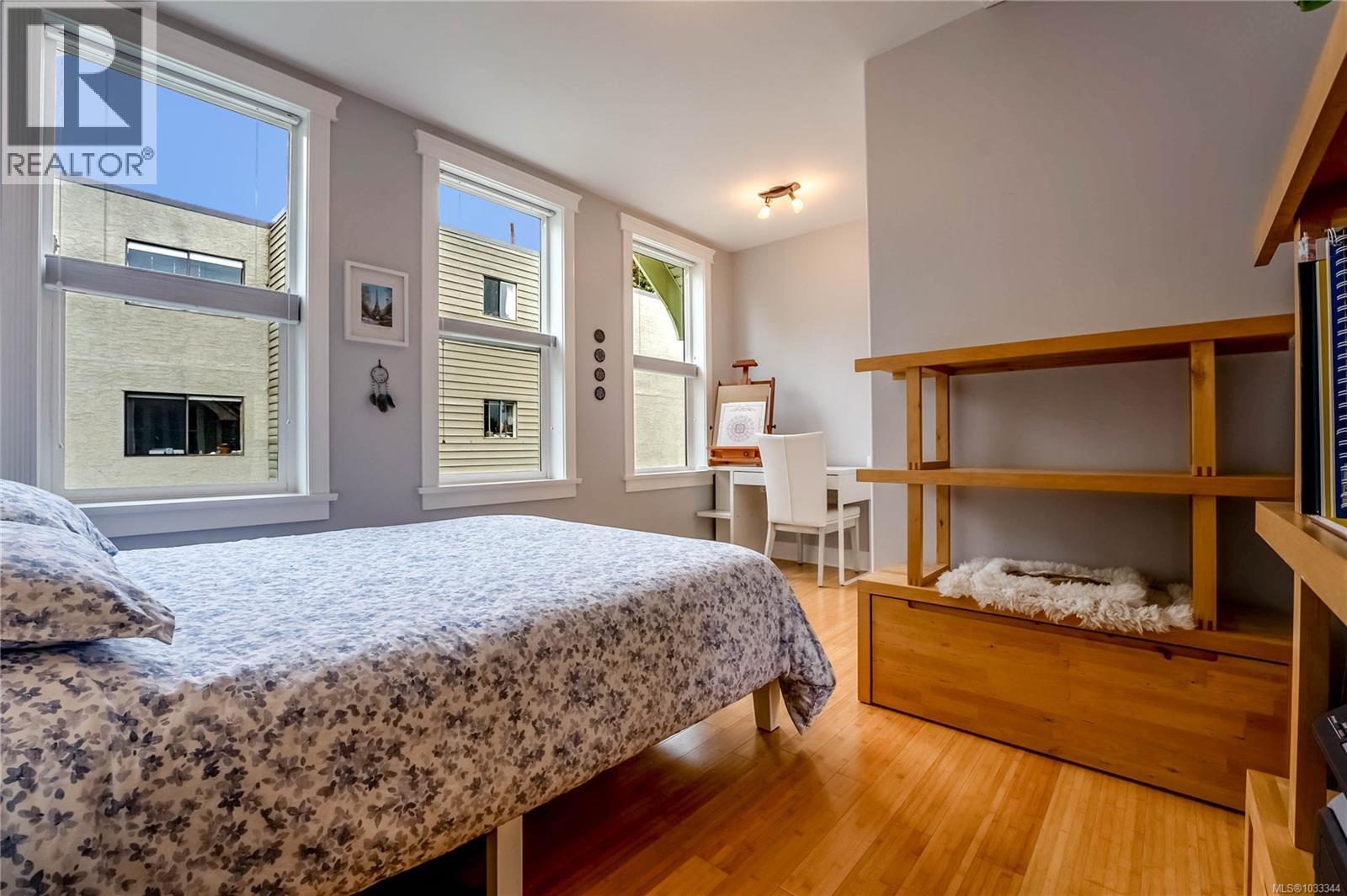 3 1376 Pandora Avenue, Victoria