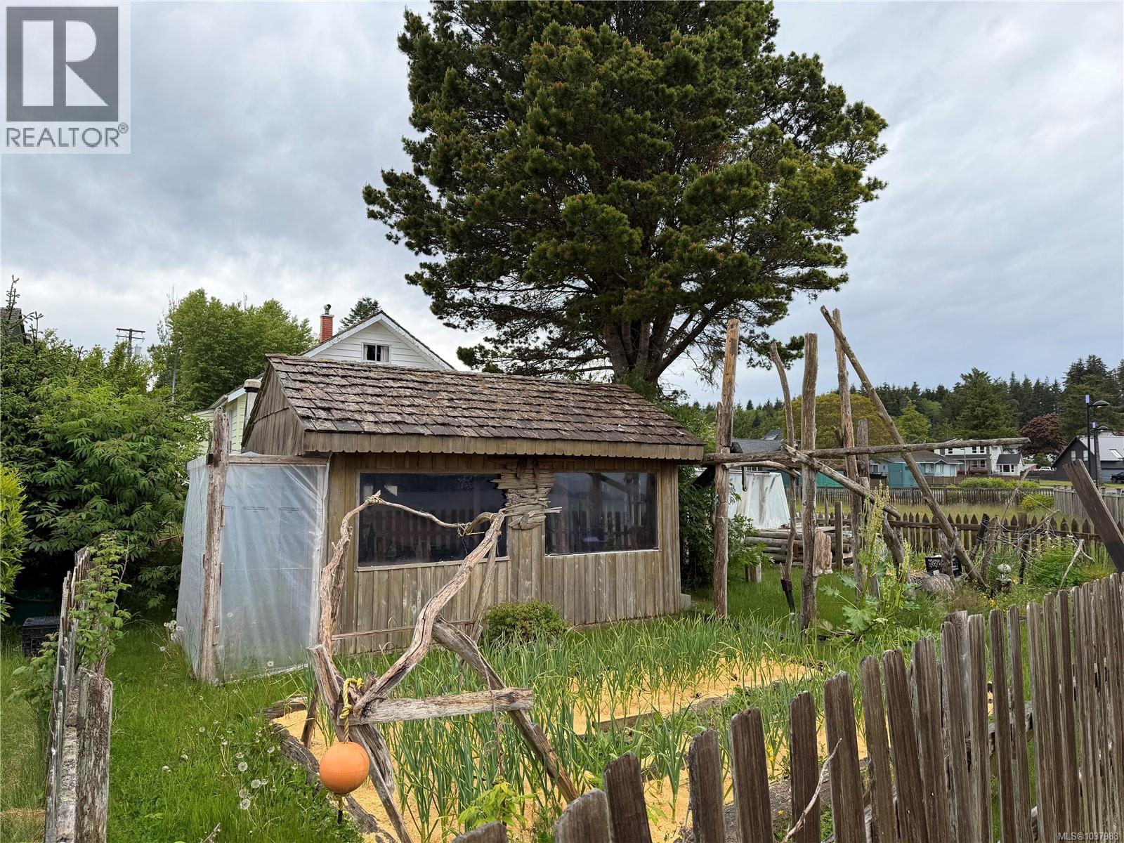 7385 Market St, Port Hardy