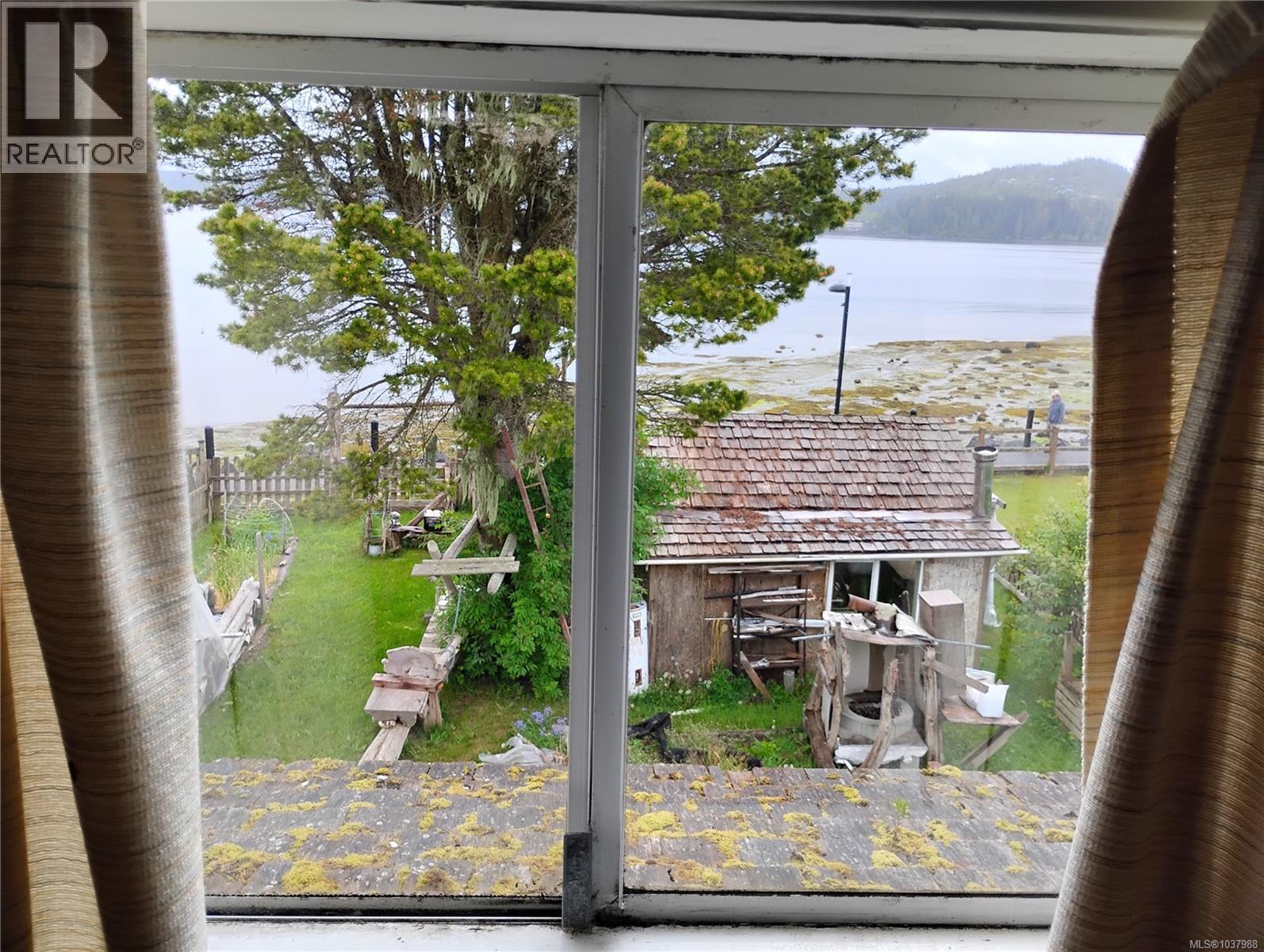 7385 Market St, Port Hardy