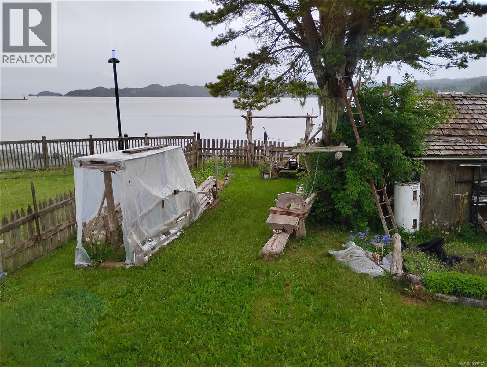 7385 Market St, Port Hardy