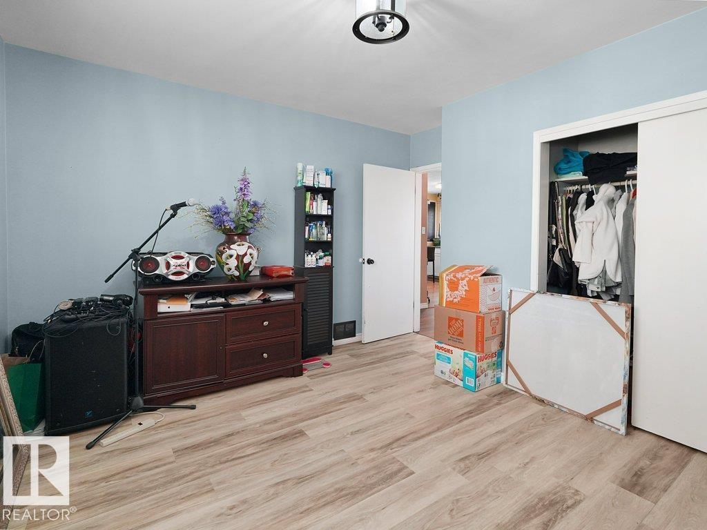 6324 132 AV NW - 12
