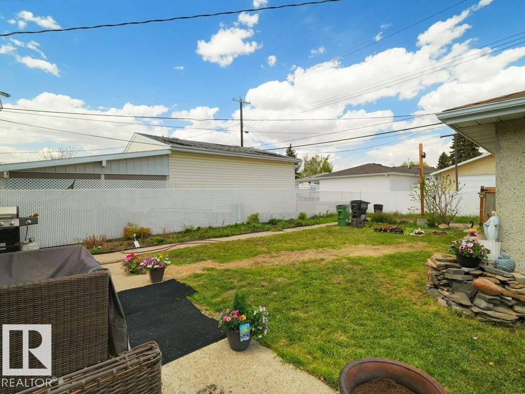 6324 132 AV NW - 24