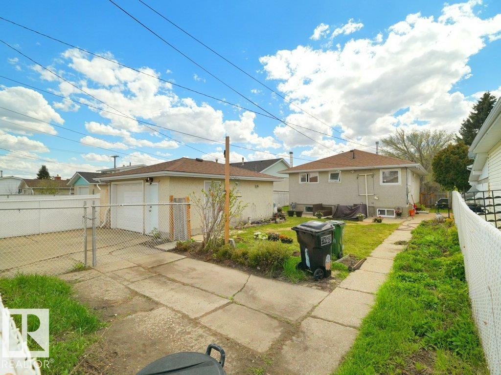 6324 132 AV NW - 25