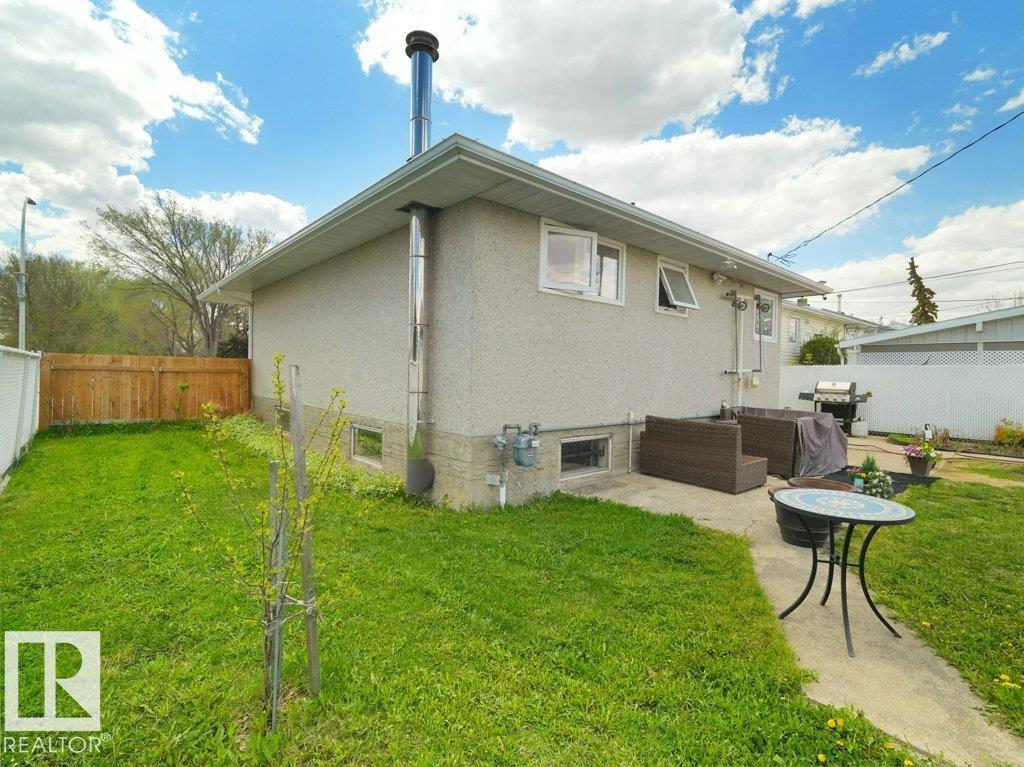 6324 132 AV NW - 26