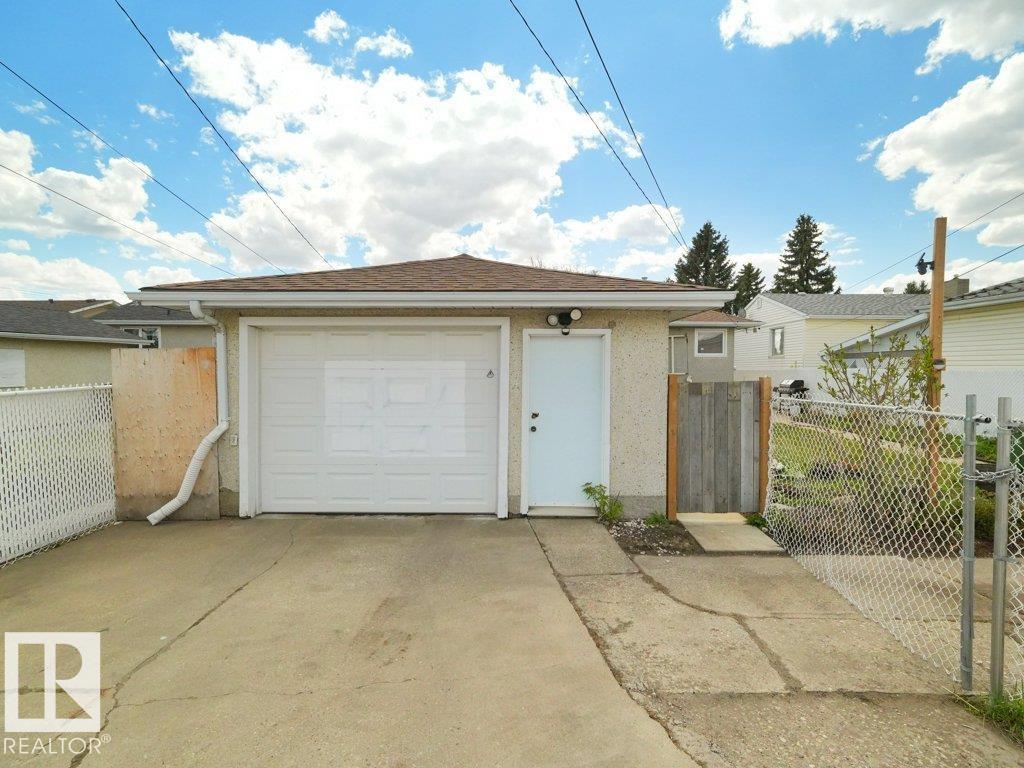 6324 132 AV NW - 27